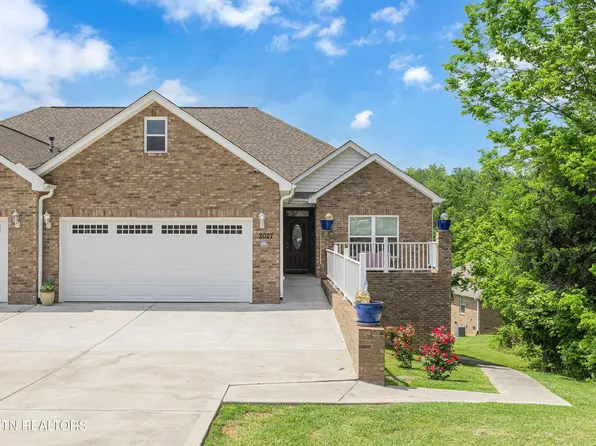 2027 Glacier Ave, Sevierville, TN 37862