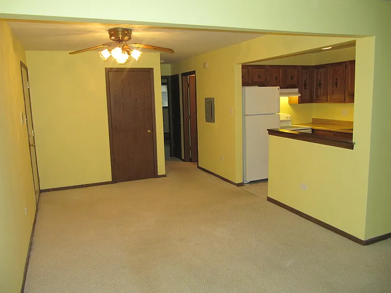 1856 N Goodwin Dr #1B — Photo 3