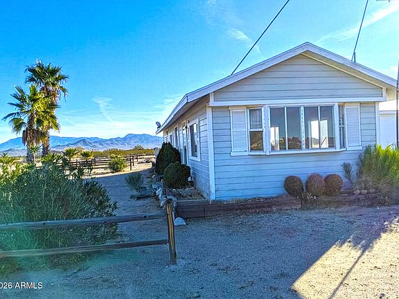 3rd image of 67292 PALM Drive