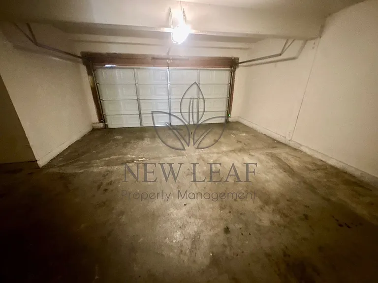 2361 Maryhelen St #102 — Photo 8