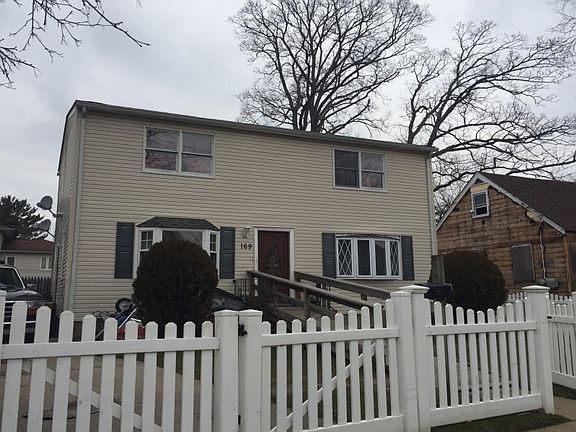 3rd image of 169 Grenada Ave
