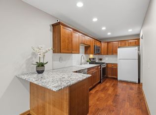645 Portland Pl, Burnsville, MN 55337