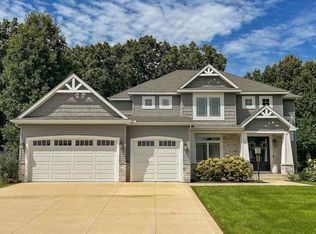 54531 Pierre Trails Dr, Osceola, IN 46561