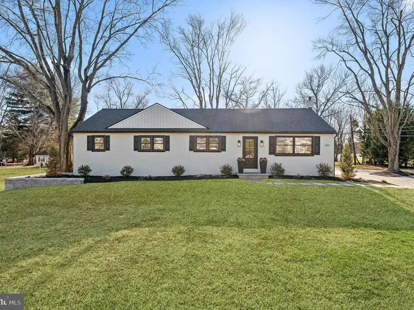 103 Laurel Ln, Oaks, PA 19456