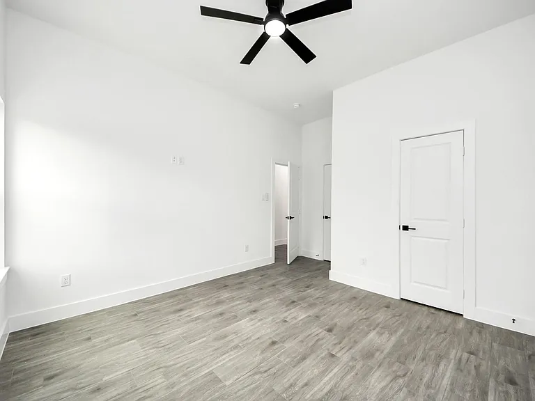 7412 Carver Rd #B — Photo 12