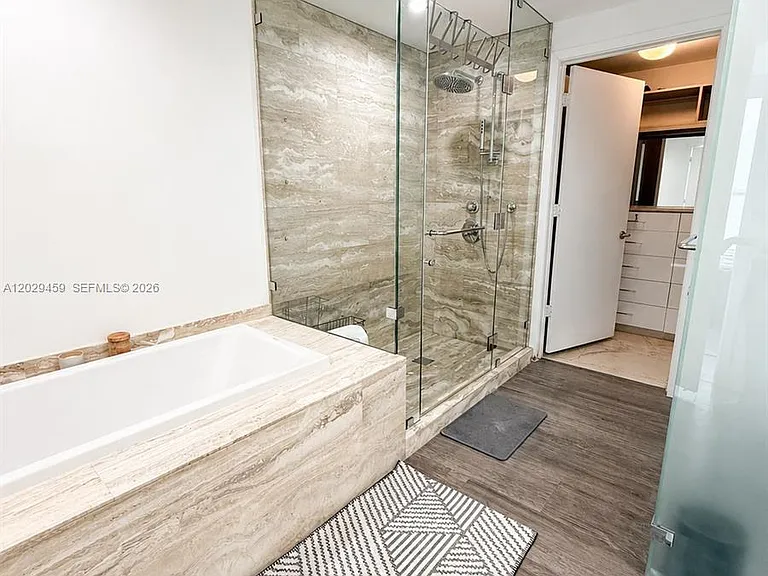 2900 NE 7th Ave #707 — Photo 25