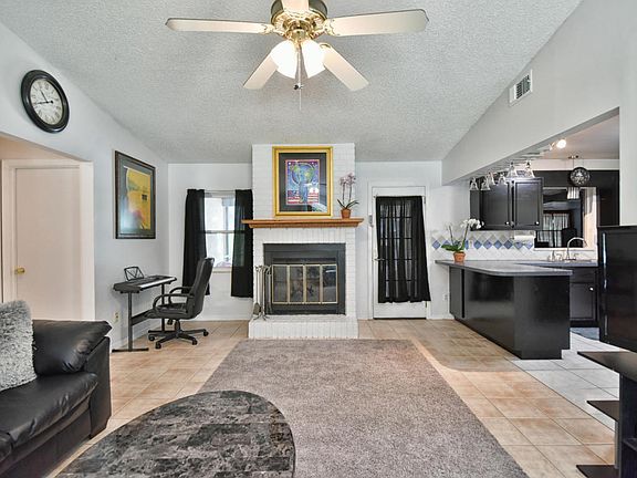 3rd image of 6470 NW 60th Ct