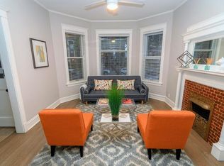 1052 N Leavitt St #1, Chicago, IL 60622