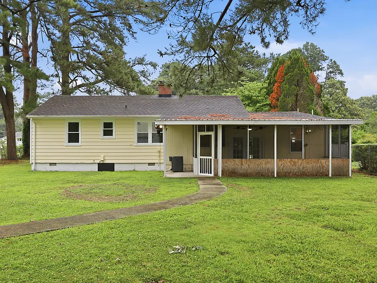 1407 Midgett Dr — Photo 34