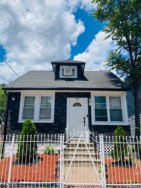 1st image of 47 Chester Ave