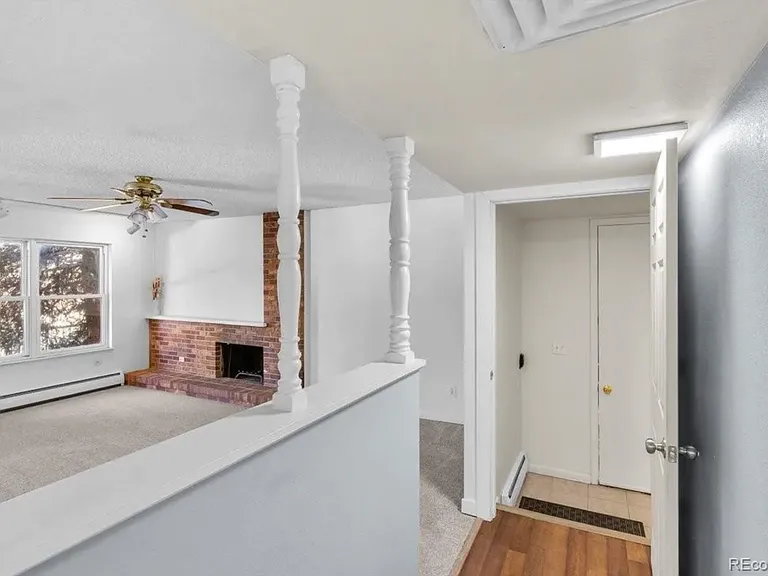 1685 S Kenton Way — Photo 3