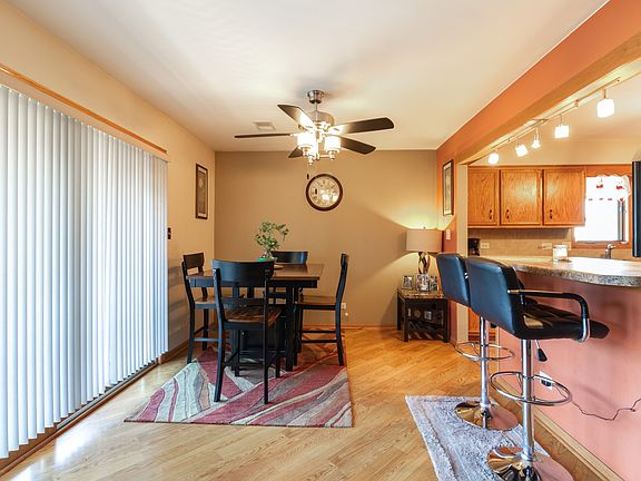 5th image of 5029 W Circle Dr #205