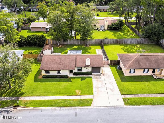 3rd image of 10878 SADDLE HORN Drive