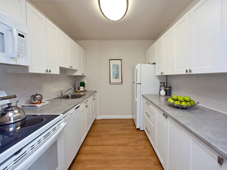 36 Arran Dr — Photo 4