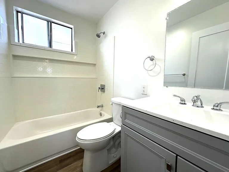 4460 Mississippi St #8 — Photo 16