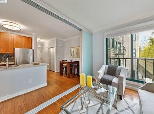 1325 Divisadero St #4, San Francisco, CA 94115