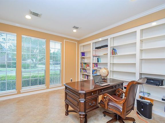 5th image of 4211 Saint Michaels Ct