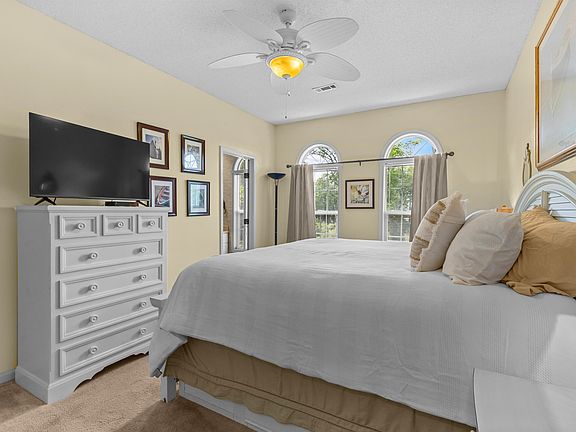 4th image of 9776 Leyland Dr. #10