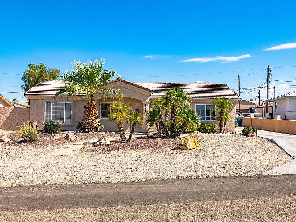 1st image of 2245 Interlake Dr