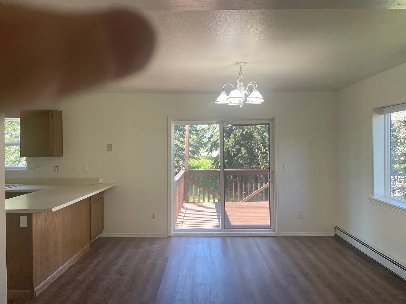 3 bed, 2.5 bath, 2200 sqft, $4,800 — Photo 4