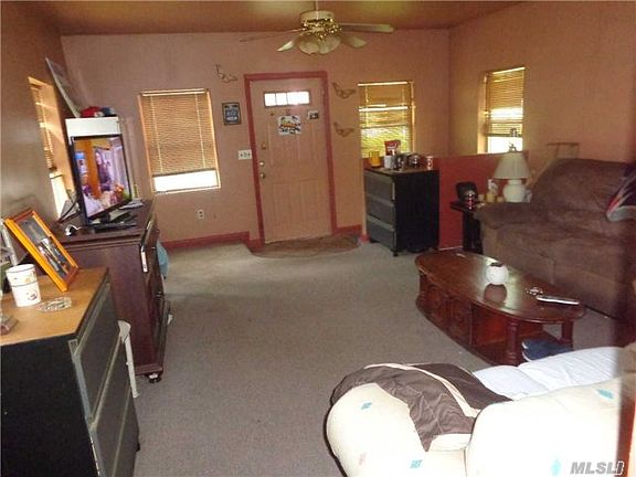 2nd image of 31 Joan Ave