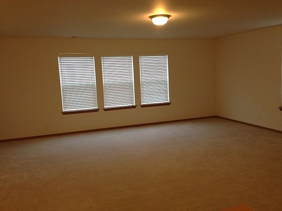 5th image of 7118 179th Street Ct E