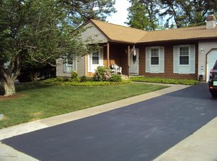 26 Sunset Rd, Whiting, NJ 08759