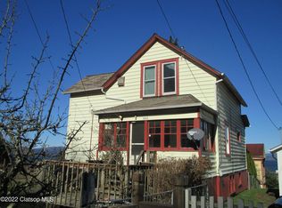 4914 Lief Erikson Dr, Astoria, OR 97103