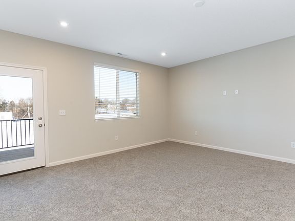 2nd image of 325 Cornwall Dr