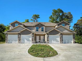 6313 NE 44th St, Kansas City, MO 64117