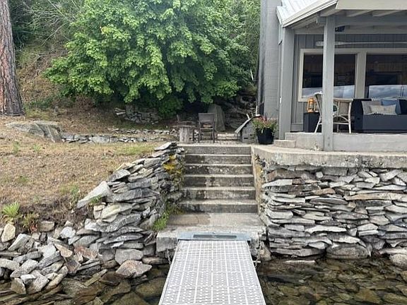 5th image of 45116 Lake Shore Homes Rd