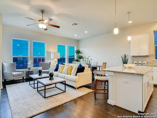 3831 Harry Wurzbach Rd #6 — Photo 3