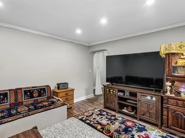 76-10 34th Avenue #3H, Jackson Heights, NY 11372
