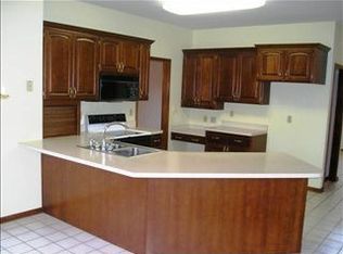 3840 SW Friar Rd, Topeka, KS 66610