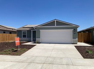 1079 Billingsley St, Hanford, CA 93230