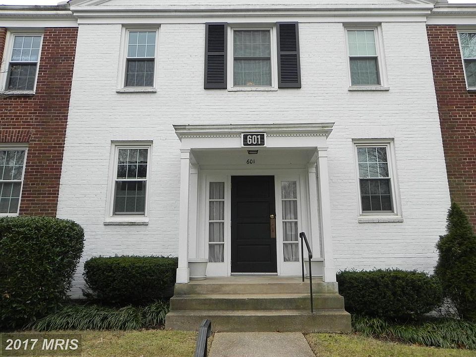 1st image of 601 Azalea Dr APT 3