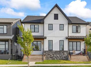 311 Union Ave SE, Calgary, AB T3M3R8