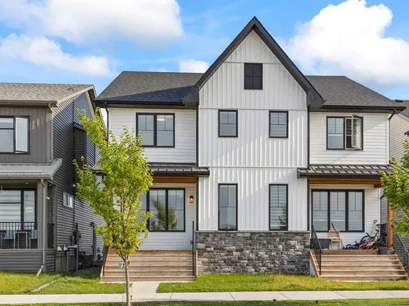 311 NW Union Ave SE, Calgary, AB T3M 3R8