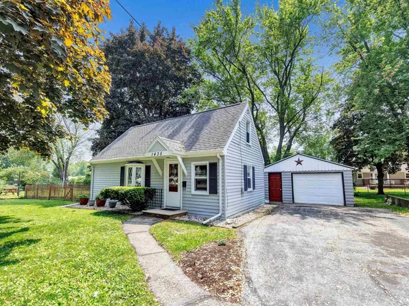 1435 9th St, Green Bay, WI 54304