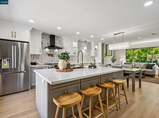 1736 Golden Rain Rd APT 2, Walnut Creek, CA 94595