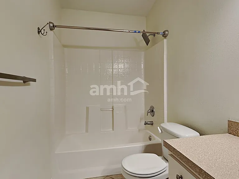 1002 Harvest Moon Dr — Photo 15