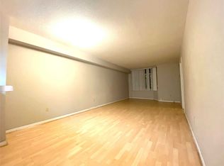 88 Alton Towers Cir #1901, Toronto, ON M1V5C5