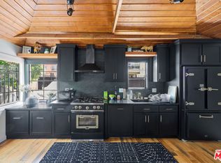 526 Victoria Ave, Venice, CA 90291