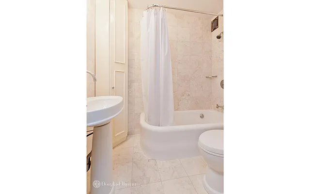 Rented by Douglas Elliman | media 5