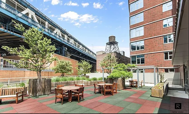 Rented by R New York | media 20