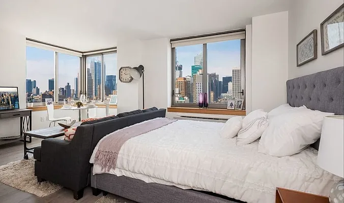 Rented by Compass | media 23