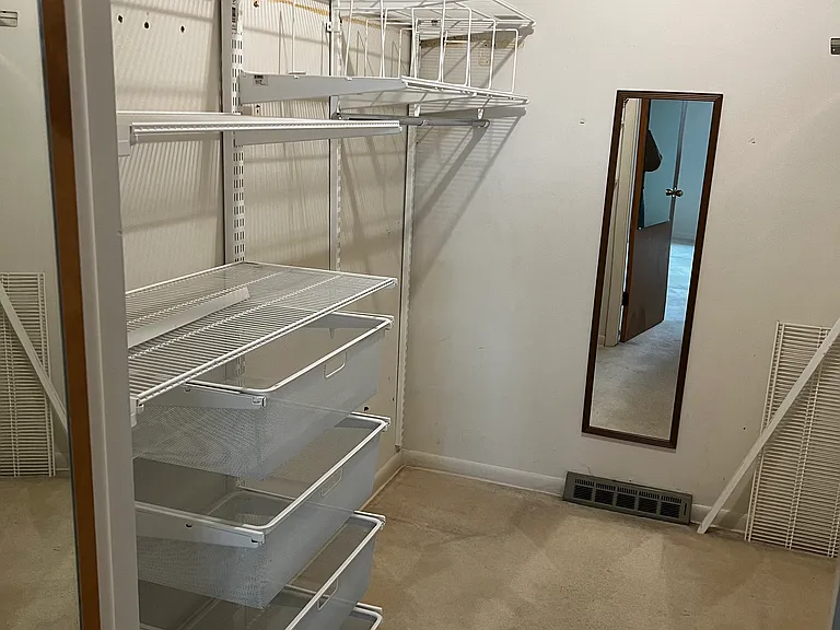 142 Burleigh Dr #1 — Photo 8