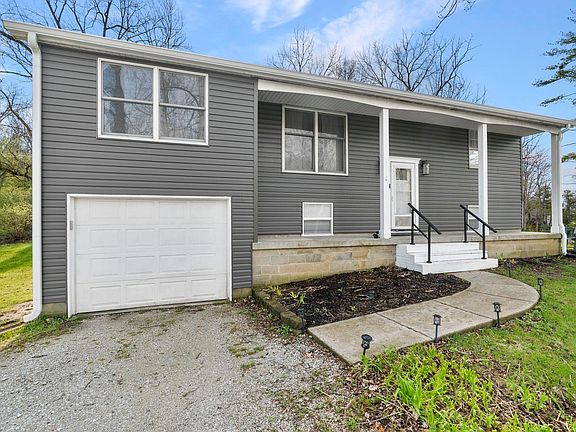 2nd image of 56 Knoll Crest Ct