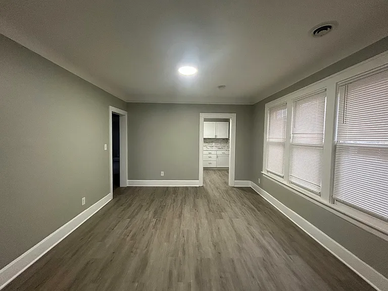 1933 Taylor St #2 — Photo 8