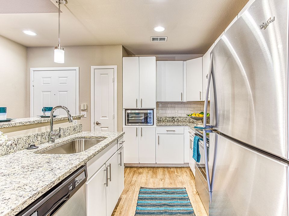 Lofts at Uptown Altamonte Upgraded Kitchen